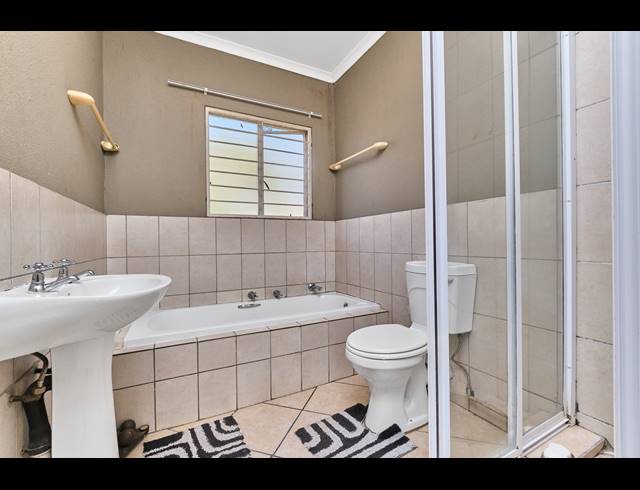 1 BEDROOM APARTMENT FOR SALE IN RUIMSIG